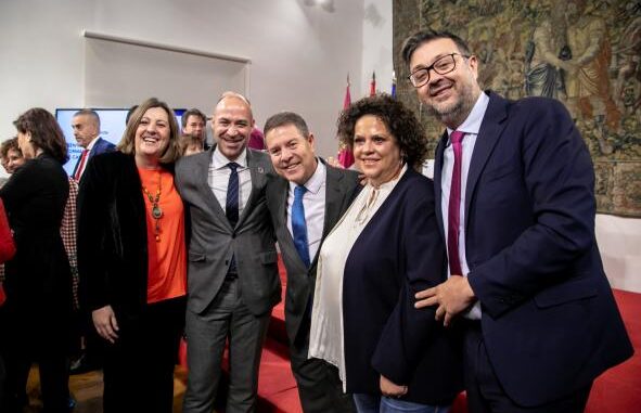 El-IV-Plan-de-Formacion-Profesional-apuesta-por-la-formacion-integrada-y-dual-a-traves-de-cuatro-estrategias-y-2.000-millones-de-euros-de-inversion