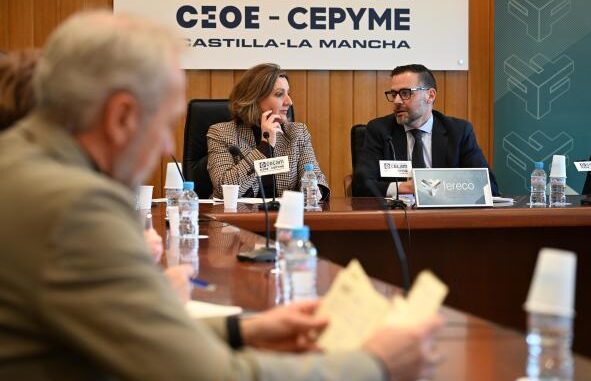 El-Gobierno-de-Castilla-La-Mancha-y-FERECO-estrechan-sus-lineas-de-trabajo-conjunto-para-acometer-la-incorporacion-de-mano-de-obra-al-sector-de-la-construccion